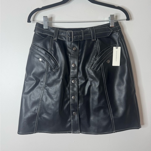 NWT Anthropologie Maeve Faux-Leather Button-Front Belted Mini Skirt size 8 - Picture 5 of 9